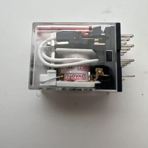 Imagen del Omron MY4N-GS DC24, relevador de 4 polos y 14 pines con bobina de 24 VDC.