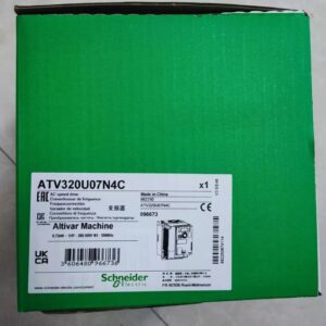 Imagen del Schneider Electric Altivar Machine ATV320U07N4C, variador de frecuencia compacto de 0.75 kW a 480 VAC para control de velocidad de motores.